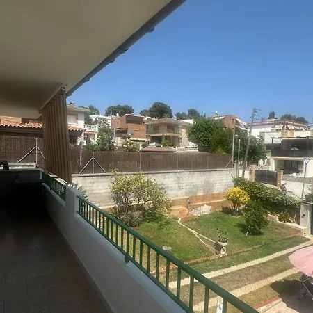Piso Superior Tranquilo Terraza Y Vistas A 45 Min De Barcelona Apartman *