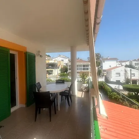 Piso Superior Tranquilo Terraza Y Vistas A 45 Min De Barcelona Apartman *